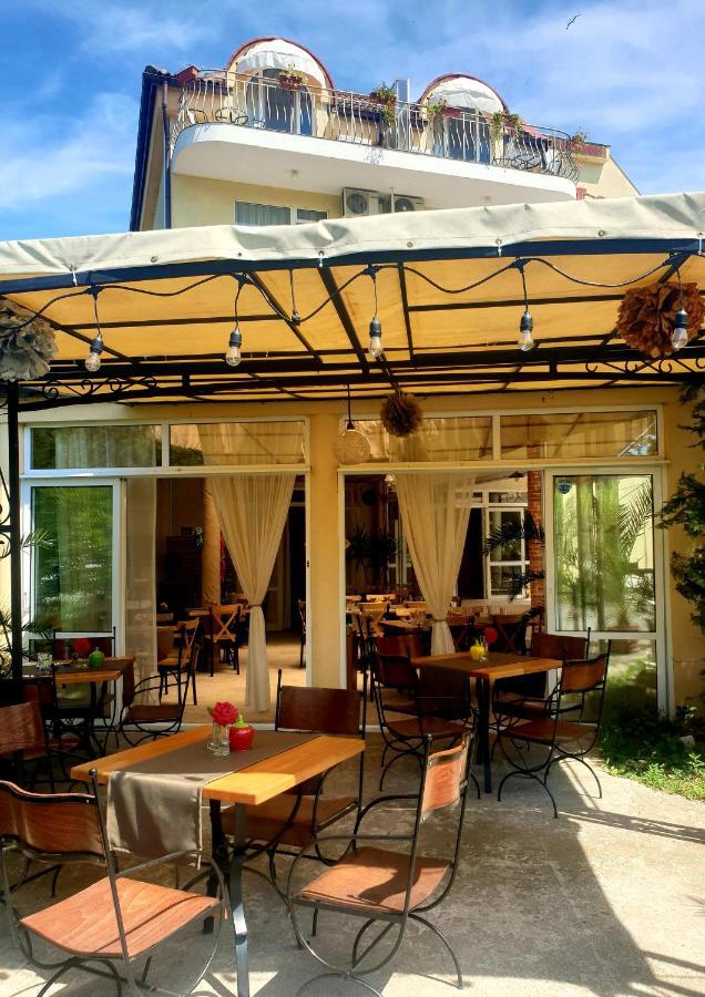 Hotel Feniks Lozenets Exterior photo