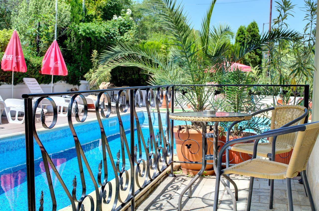 Hotel Feniks Lozenets Exterior photo
